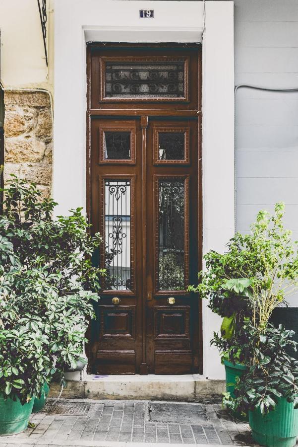 Neoclassical Apartment Near Acropolis - Livingstone Crystal 雅典 外观 照片