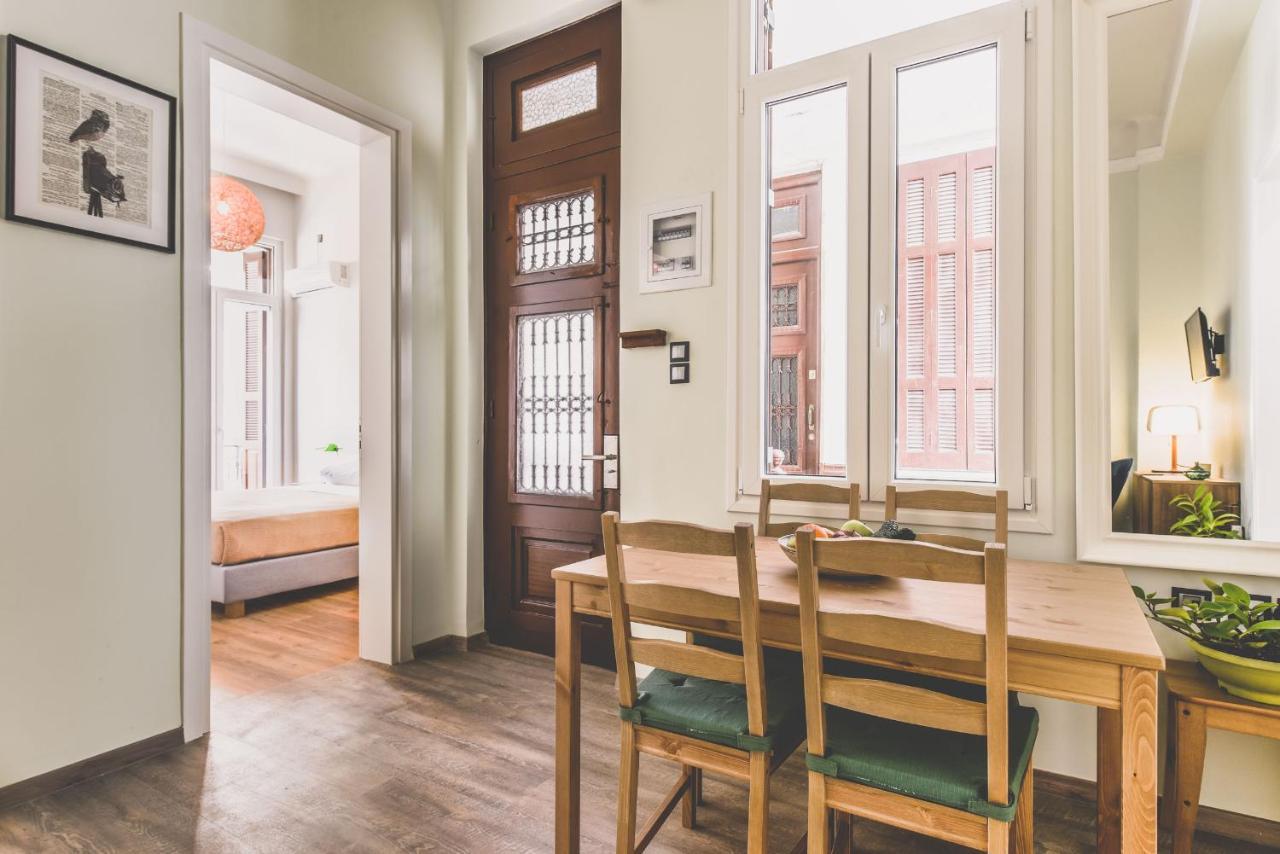 Neoclassical Apartment Near Acropolis - Livingstone Crystal 雅典 外观 照片